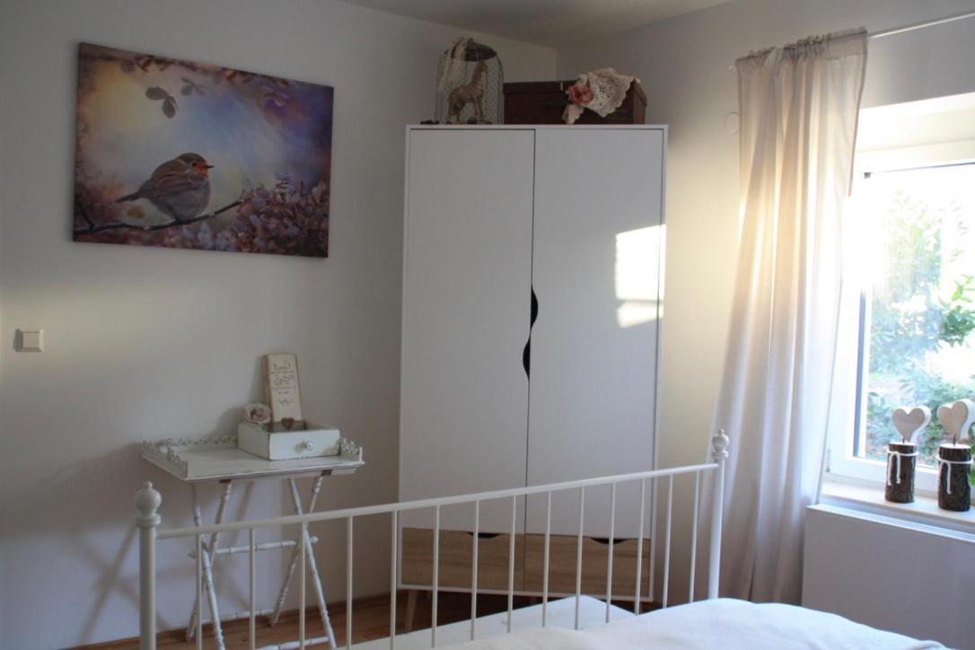 Gemütliche Ferienwohnung in Edesheim an der Weinstraße Exterior foto