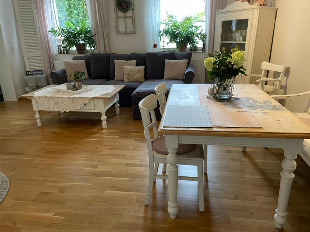Gemütliche Ferienwohnung in Edesheim an der Weinstraße Exterior foto